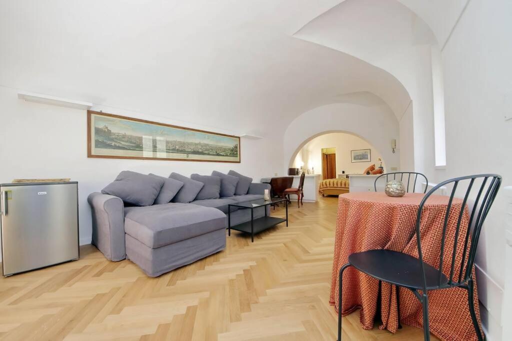 Pantheon With Private Terrace Appartamento