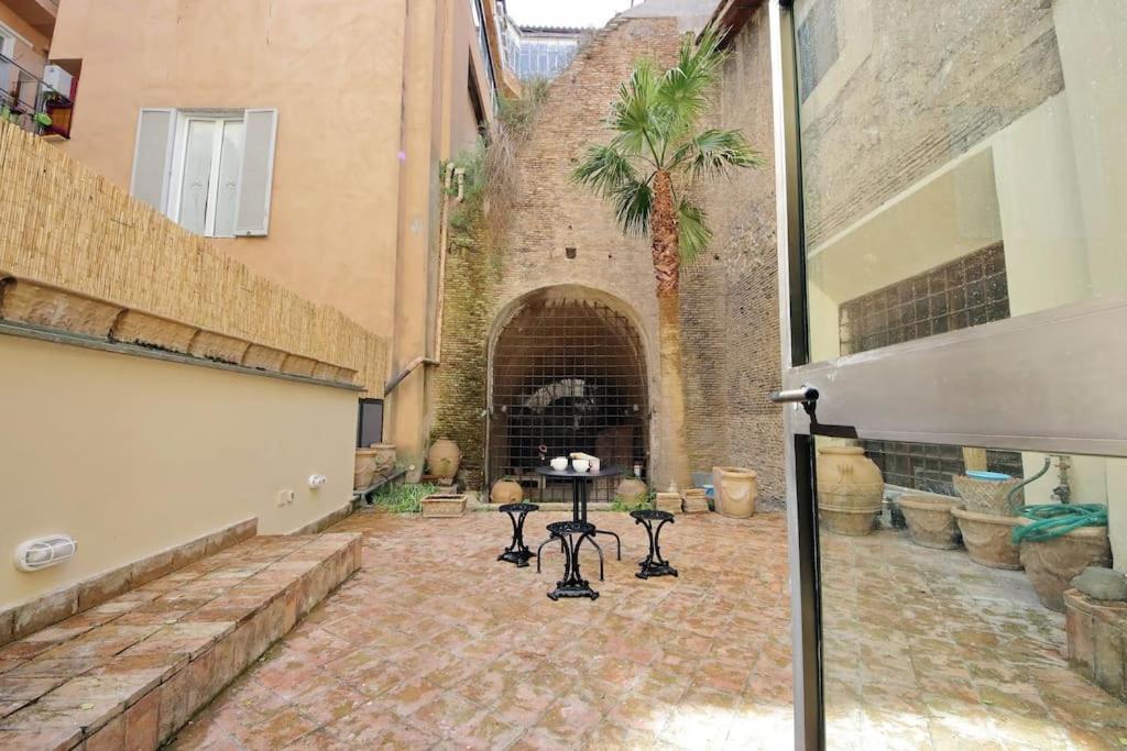 Pantheon With Private Terrace Appartamento *